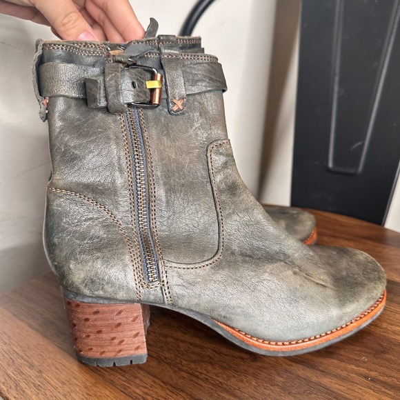 Trask Shoes - Trask Madison Women Grey Distressed Leather Moto Ankle Boots Block Heel Size 6